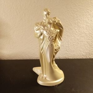 GORGEOUS 1991 Bride and Groom "Our Day" 7.5" DANIEL AUSTIN SCULPTURE